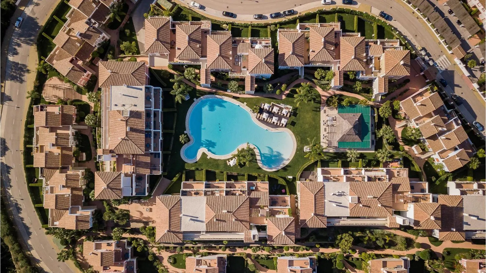 3 Bedroom Beautiful Apartment In Estepona